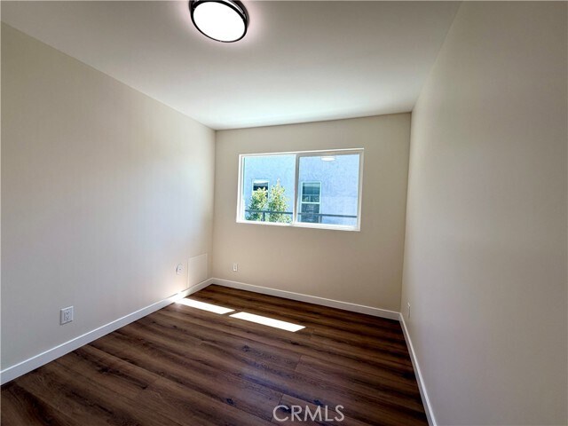 Building Photo - 3548 Corinth Ave