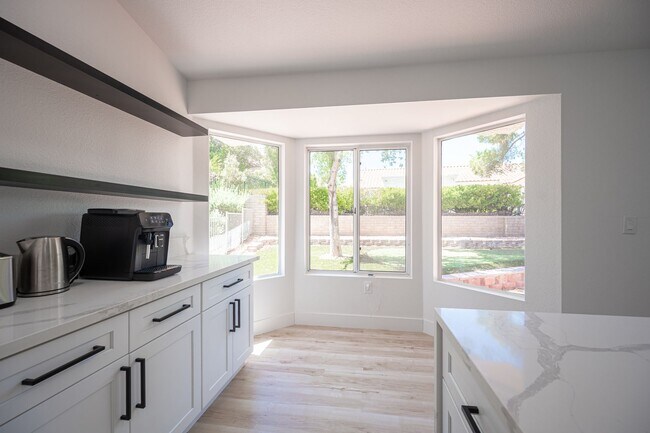 Building Photo - Sun CIty Summerlin 55+, Highly Upgraded, S...