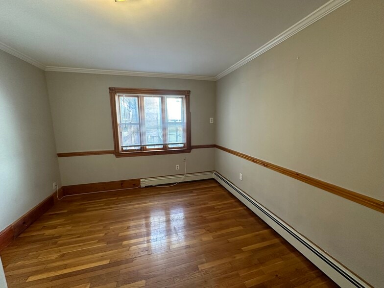 Building Photo - 258 Lexington St