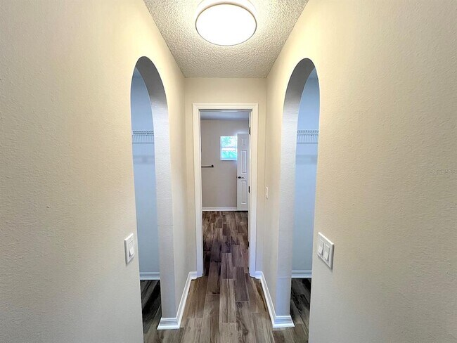 Building Photo - 48 Pennsylvania Ln