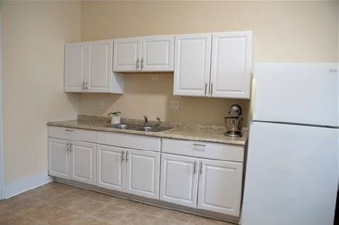 Building Photo - 401 2nd St E