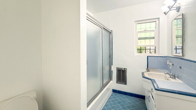 Building Photo - 4107 Don Tomaso Dr