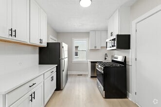 Building Photo - SCORE $500 OFF 1ST MONTH OF RENT THRU 7/31...