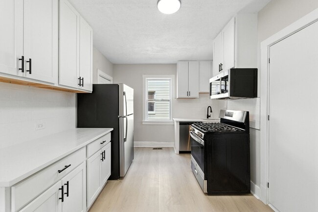 Primary Photo - Fully renovated 3 bedroom home in Ambridge...