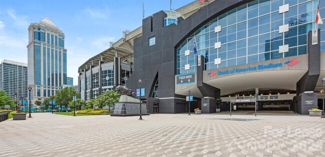 Building Photo - 1340 Hamilton St