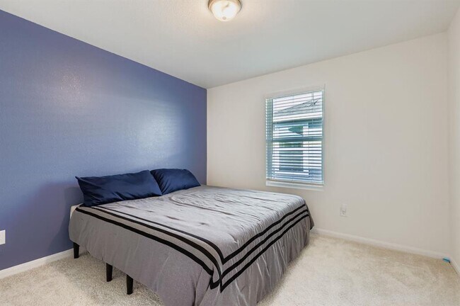 Building Photo - 157 LT Rusty Dr