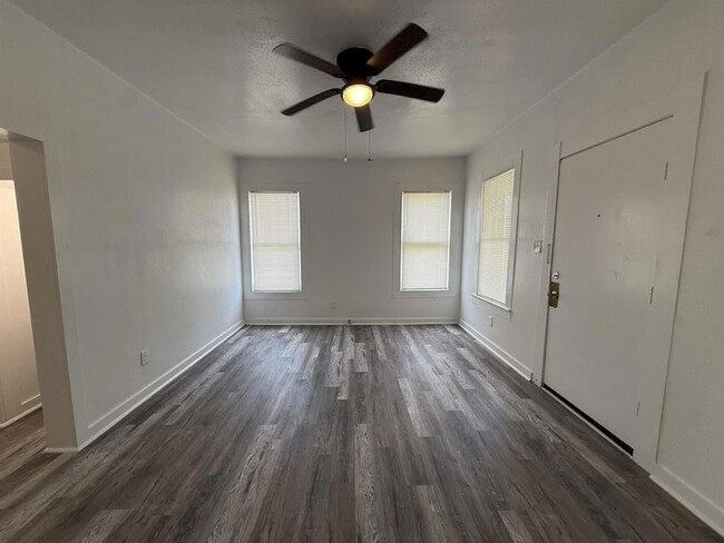 Building Photo - 2567 Rusk St