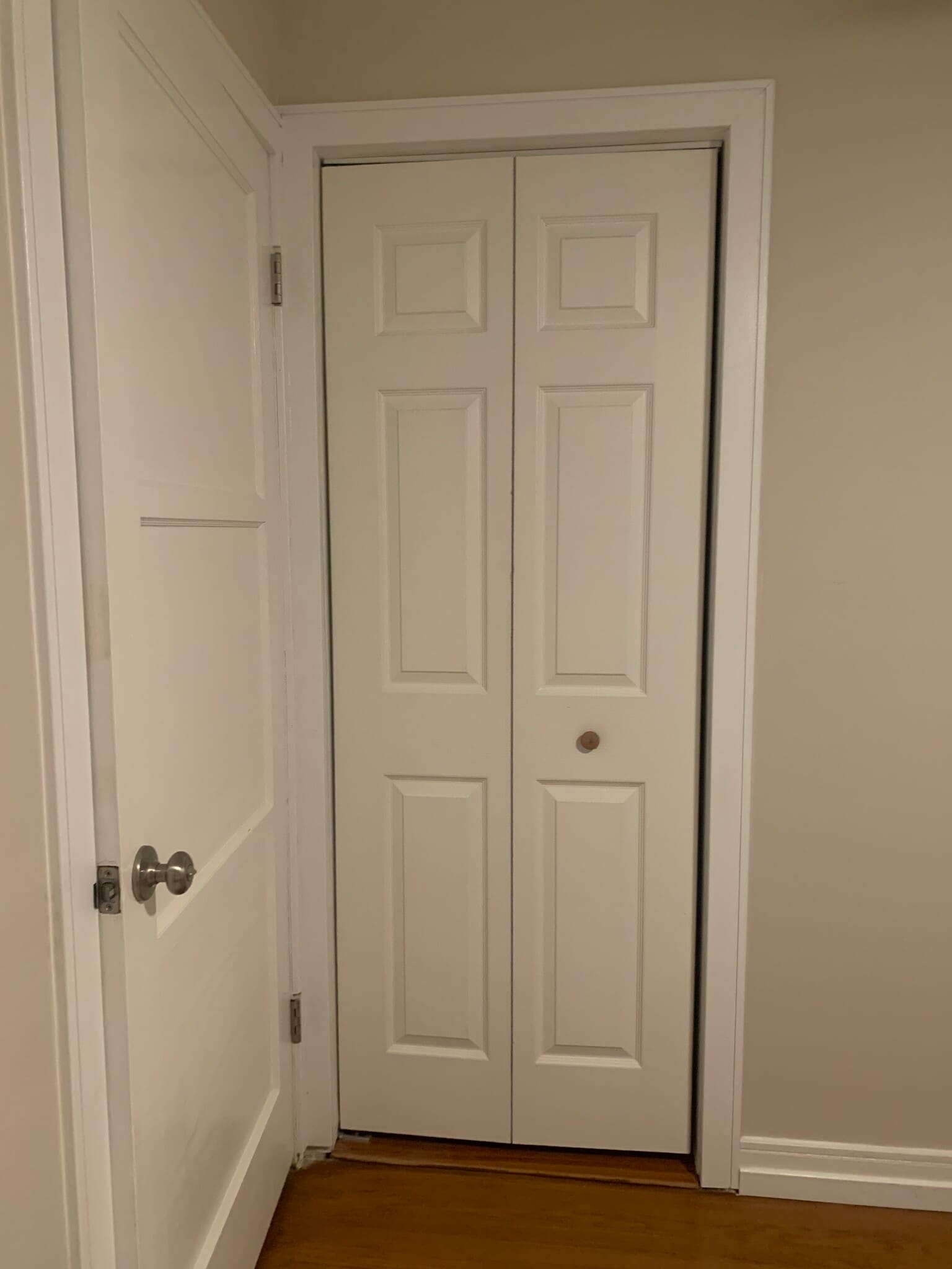 Building Photo - 467 E 44th Cir