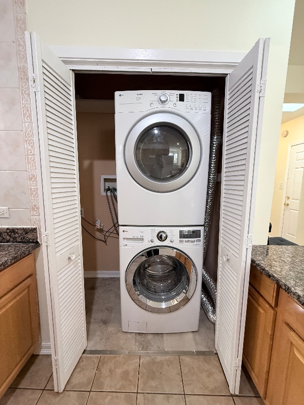 Building Photo - 3643 S Hamilton Ave