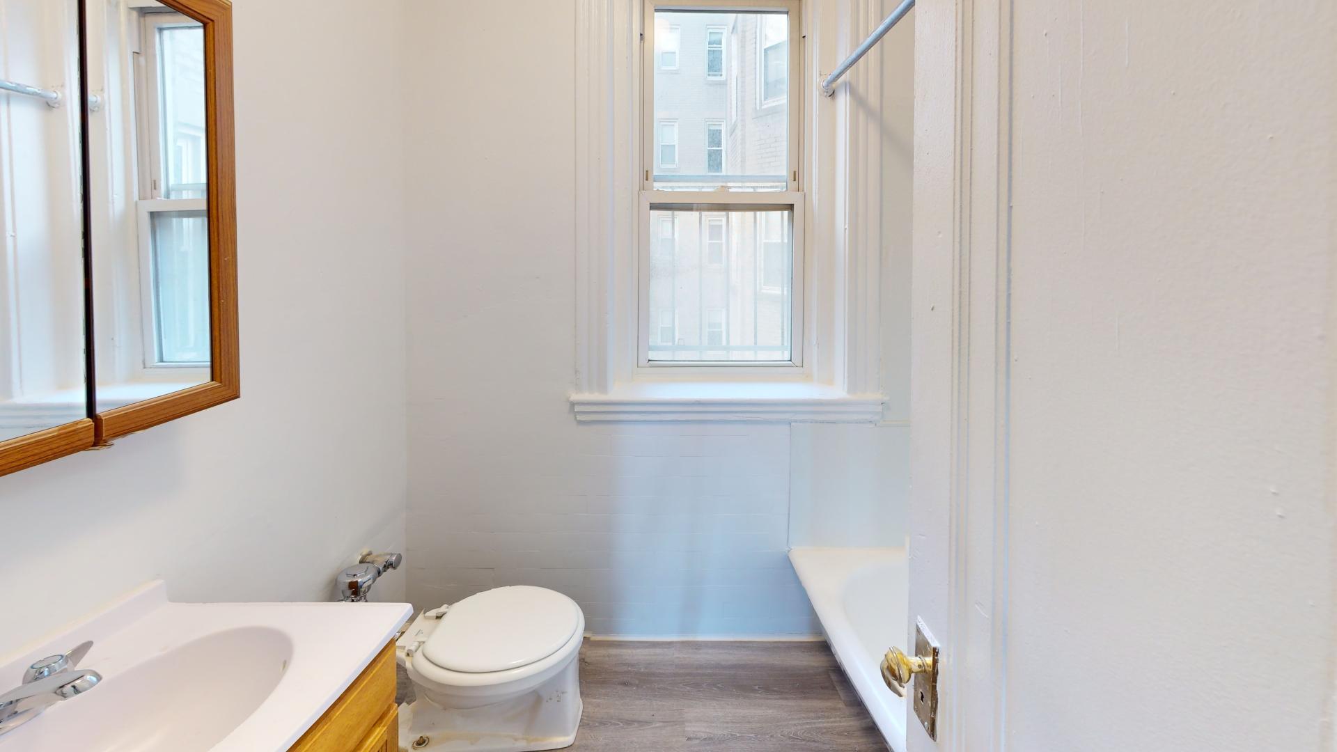 Building Photo - 1191 Boylston St
