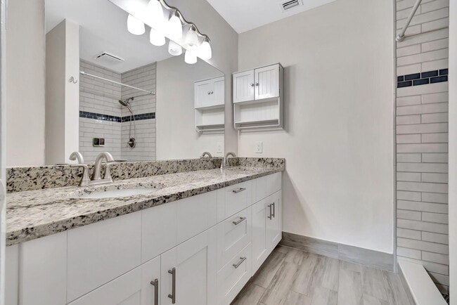 Building Photo - 11555 Orange Blossom Ln