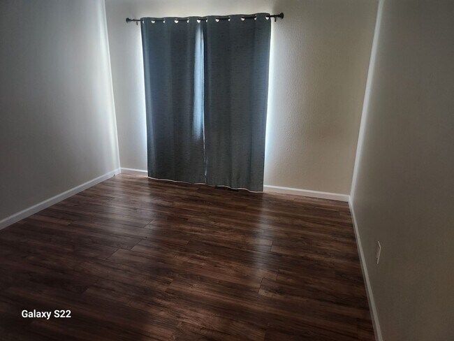 Building Photo - This is a Must See beautiful 3 bedroom, 2 ...