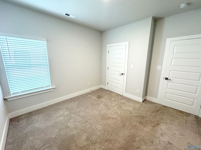Building Photo - 463 Raleigh Elm Dr
