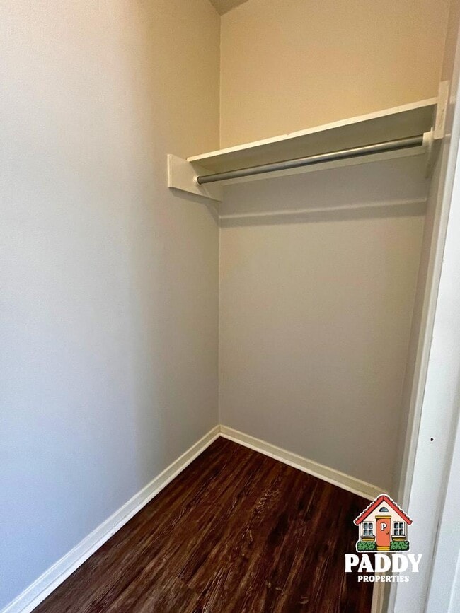 Building Photo - 102 Farm to Market 1001