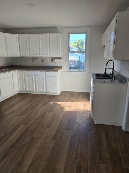 Building Photo - 3006 Louisiana Ave