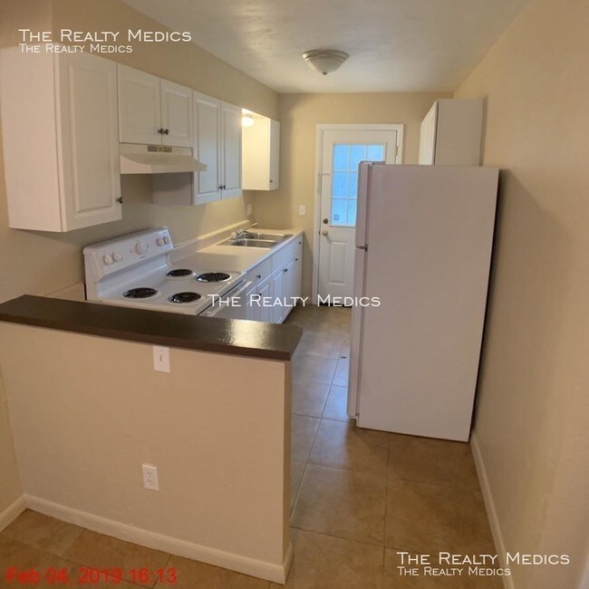 2 bedroom in Daytona beach FL 32114 627 Tanglewood St Daytona Beach