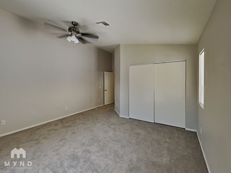 Building Photo - 2858 Mt Hope Dr