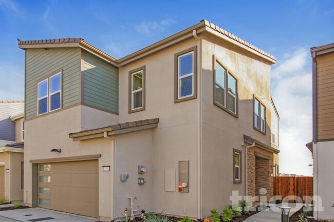 Building Photo - 2050 Delta Vw Ave