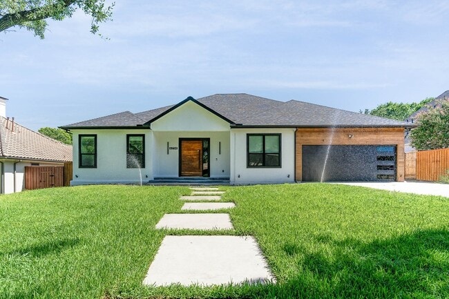 Primary Photo - 6254 Linden Ln