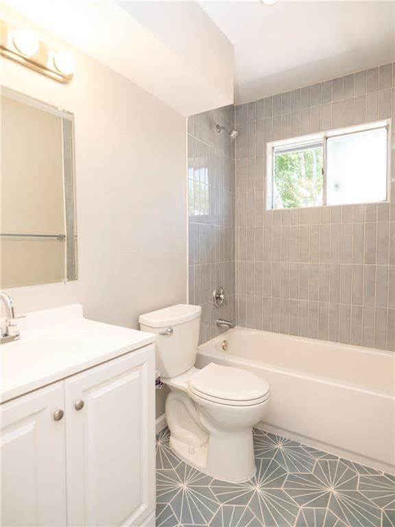 Building Photo - 2524 Glen Springs Way
