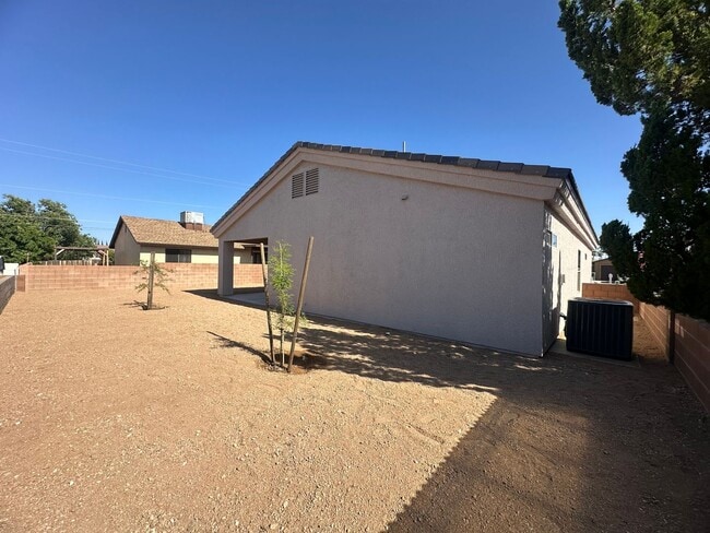 Building Photo - Beautiful 2024 Built 3 Bedroom, 2 bathroom home with RV Parking