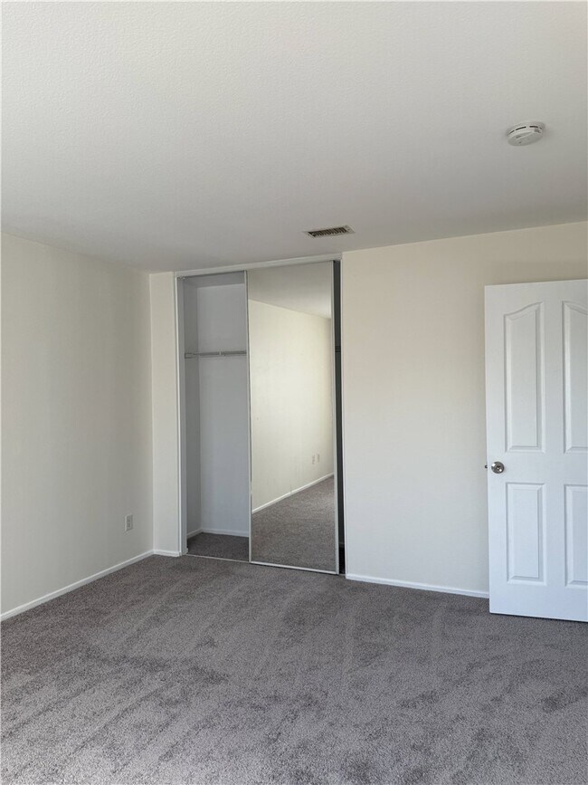 Building Photo - 9593 Heartland Pl