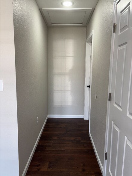 Building Photo - 11379 US 49