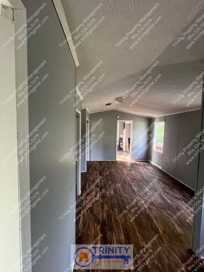 Building Photo - Ready for Move-In!