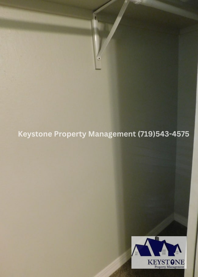 Building Photo - Central Air! Updated 2 Bedroom/1 Bath Rancher - $1,100/$1,650