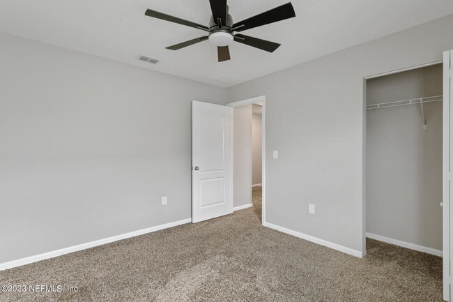 Building Photo - 9051 Tahoe Ln
