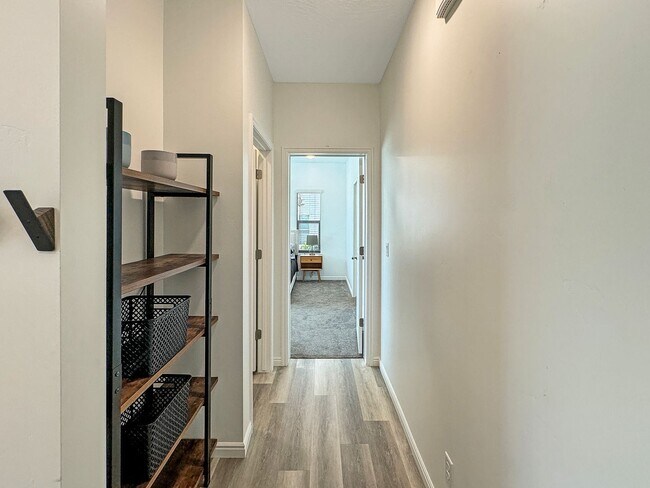 Building Photo - 5815 S Carnelian Pkwy