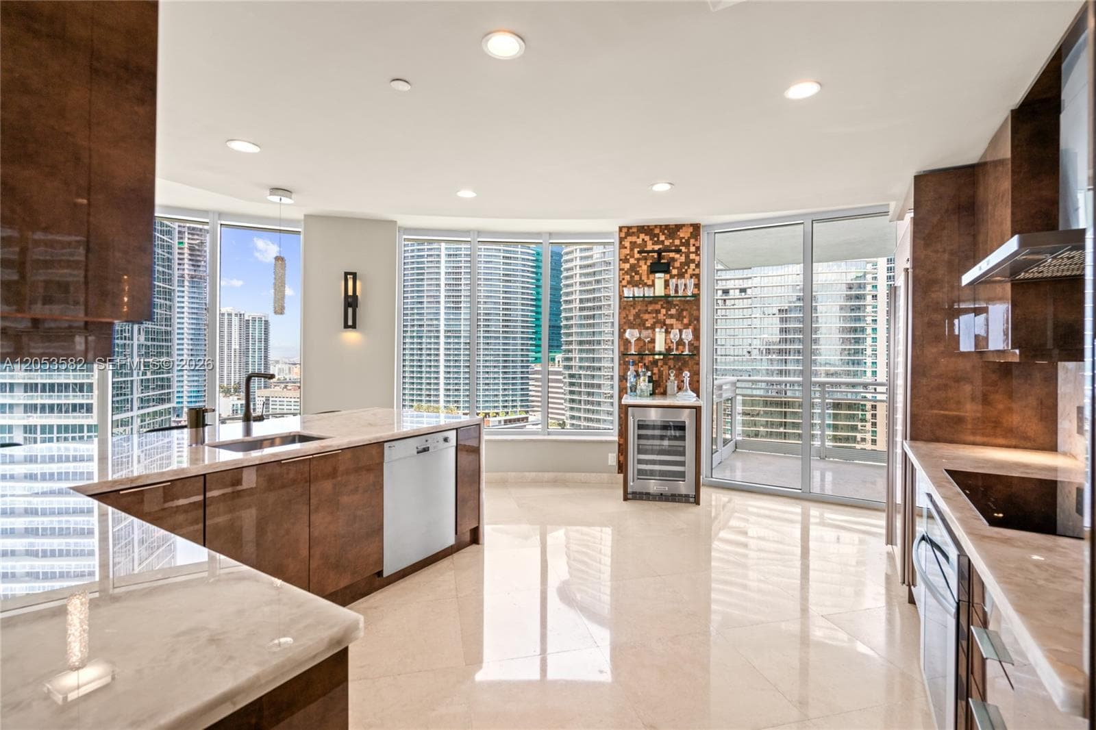 Building Photo - 901 Brickell Key Blvd
