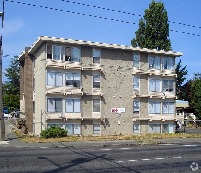 Rainier Beach Apartments 7827 Rainier Ave S Seattle WA 98118