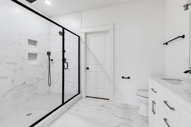 Building Photo - Experience Modern Elegance in RVA’s Souths...