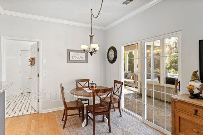 Building Photo - 312 Waterton Way