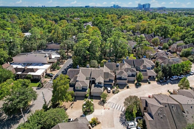 Building Photo - 12625 Memorial Dr