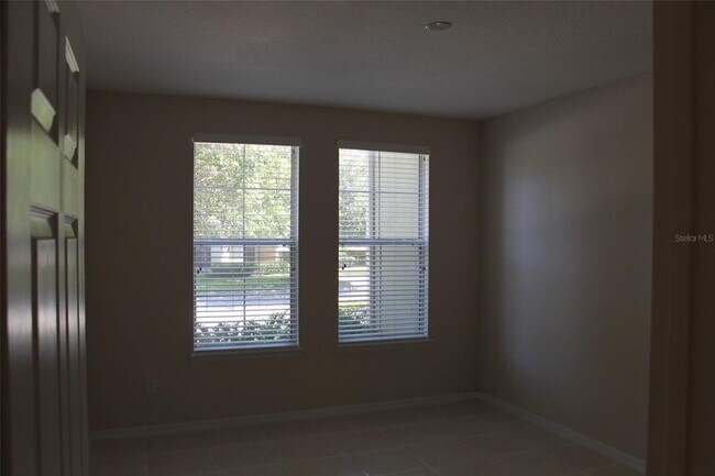 Building Photo - 11564 Mizzon Dr
