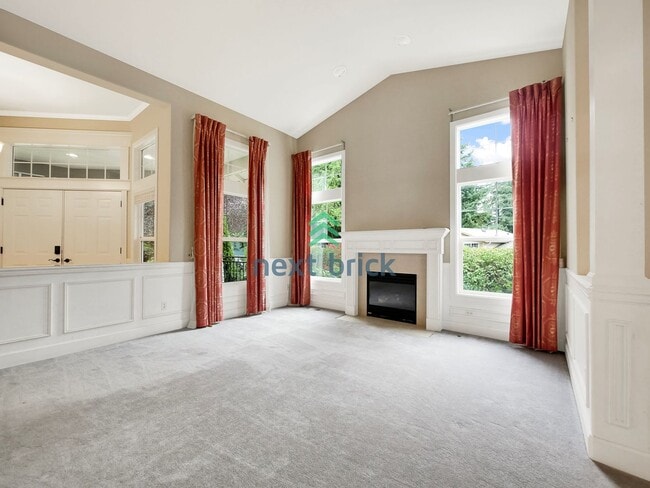 Building Photo - 4 Bed 2.5 Bath Single Family for Rent!