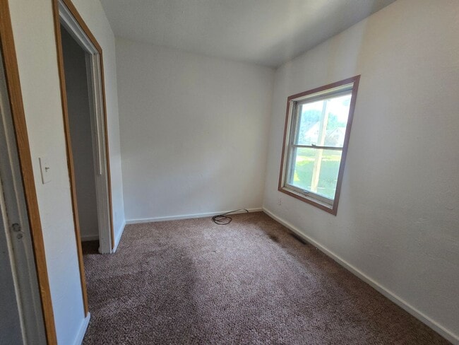 Building Photo - 1482 Elm St