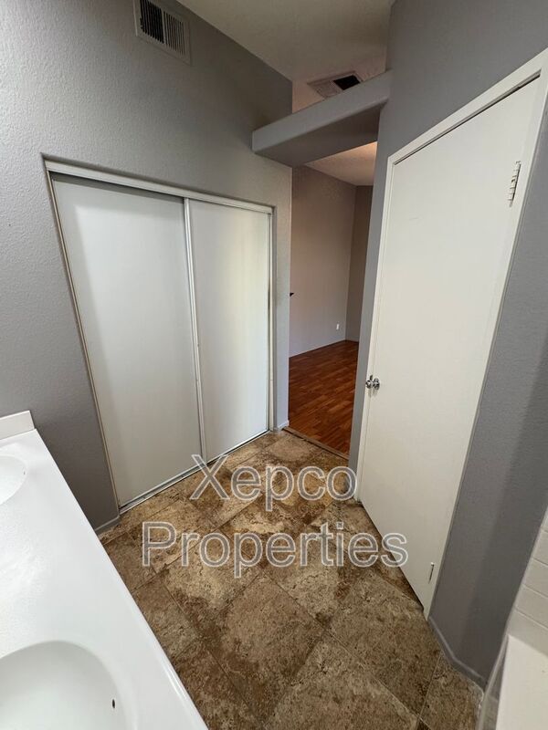 Building Photo - 82143 Pinyon Ave