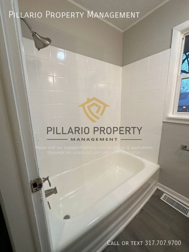 Building Photo - 706 Gene Gustin Way