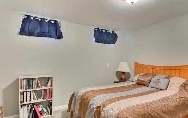 Building Photo - Coming Soon! Bright & Spacious 3 Bed Home with Finished Basement & Huge Backyard