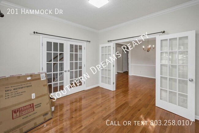Building Photo - 201 Hammock Dr