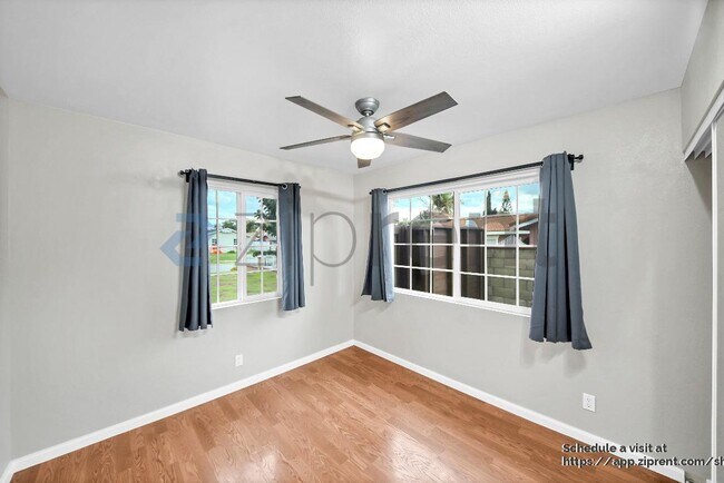 Building Photo - 2335 Logan St