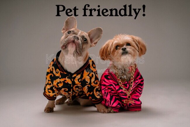 Building Photo - 1512 Sereno Dr