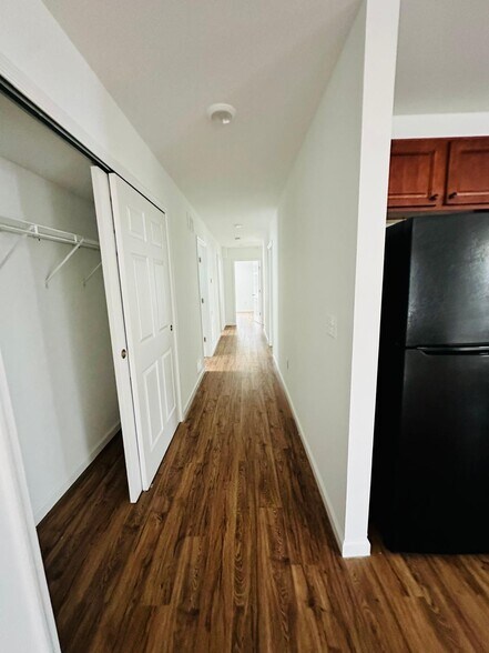 Building Photo - 87 N 18th St