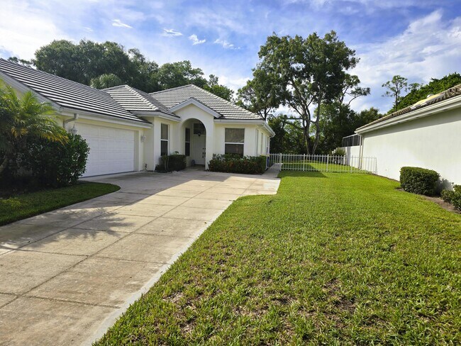 Building Photo - 5131 SE Sweetbrier Terrace