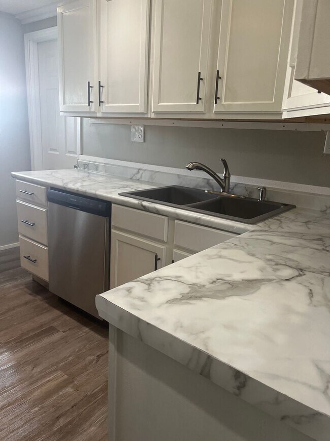 Building Photo - 920-922 Wabash Avenue