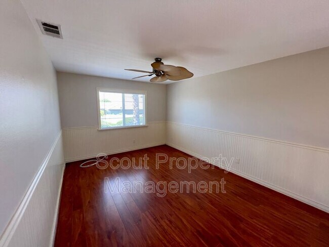 Building Photo - 39511 Bainbridge Cir