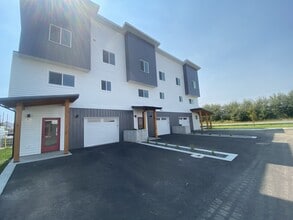 Building Photo - 2979 Fen Way